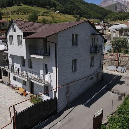 Kazbek View Hostel Stepancminda Zewnętrze zdjęcie