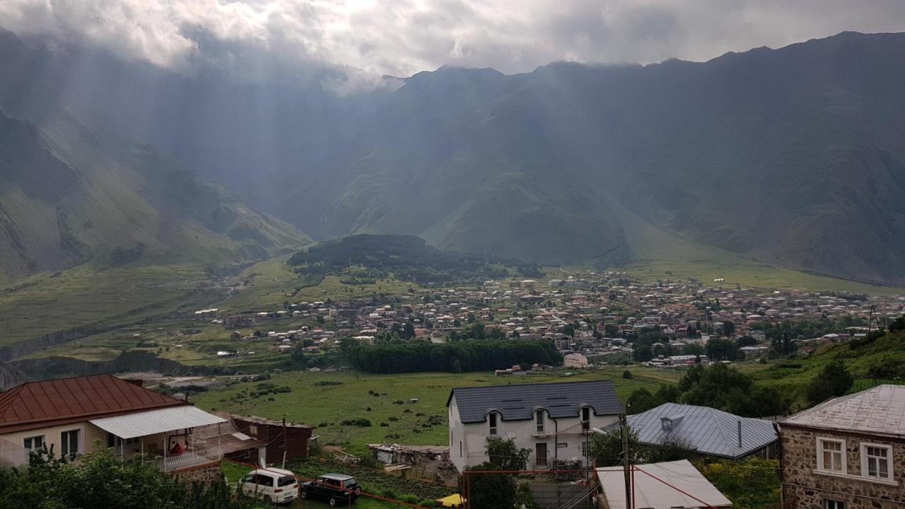 Kazbek View Hostel Stepancminda Zewnętrze zdjęcie