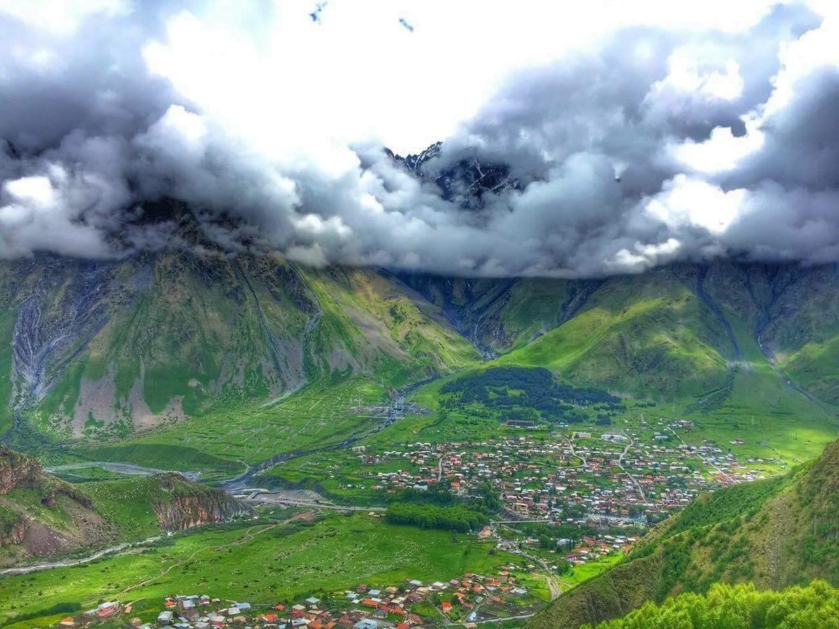 Kazbek View Hostel Stepancminda Zewnętrze zdjęcie